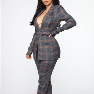 Fashion Nova Pant Suit!